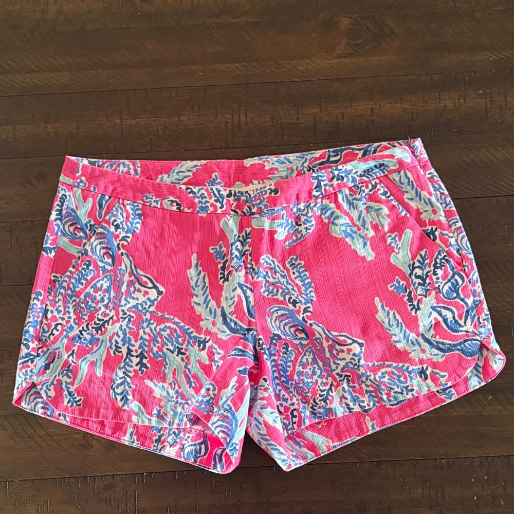 Lily Pulitzer size 2 shorts